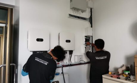 Choosing the Right Solar Inverter for Your Solar Roof: A Comprehensive Guide